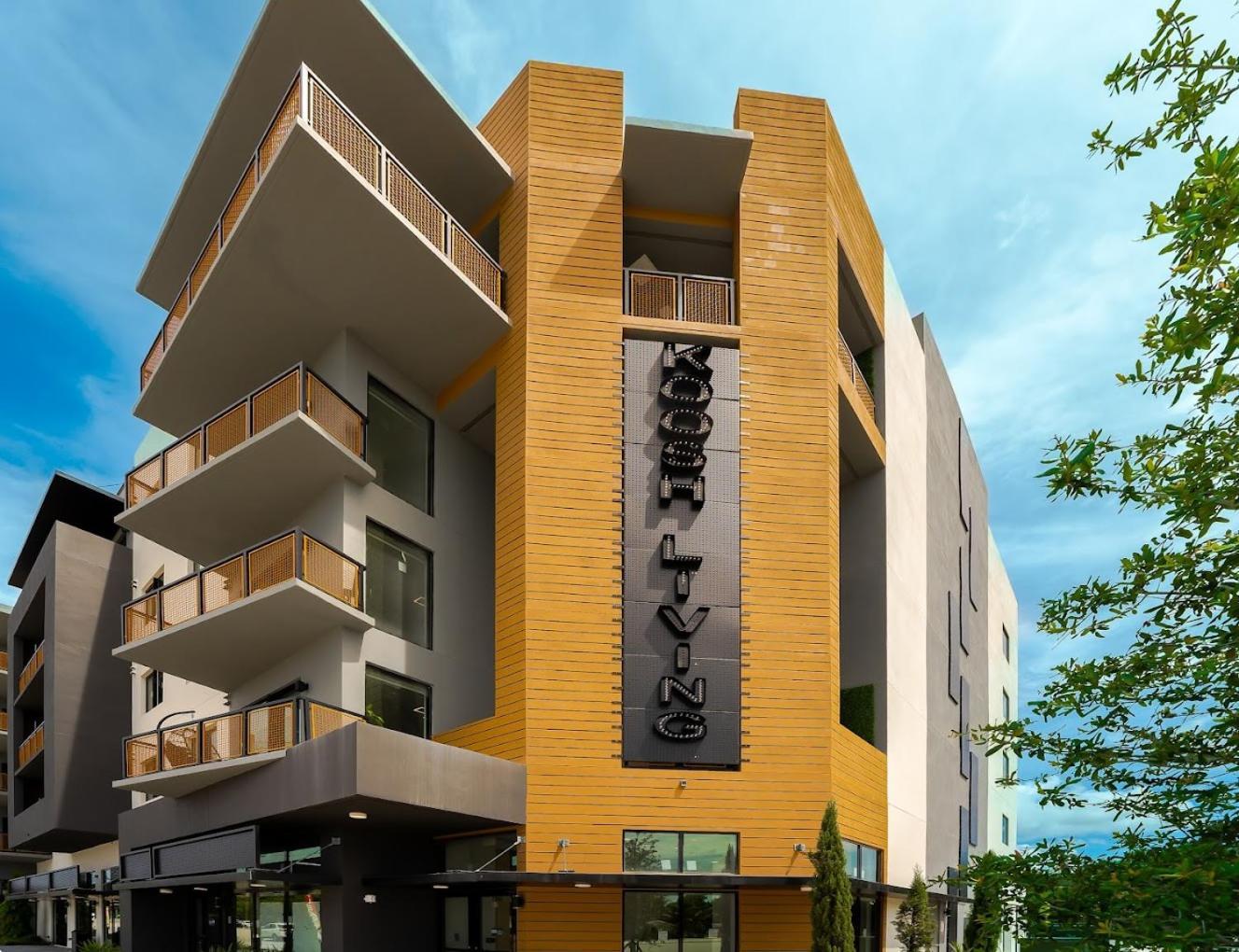 Sejur At Koosh Living Davie Exterior photo